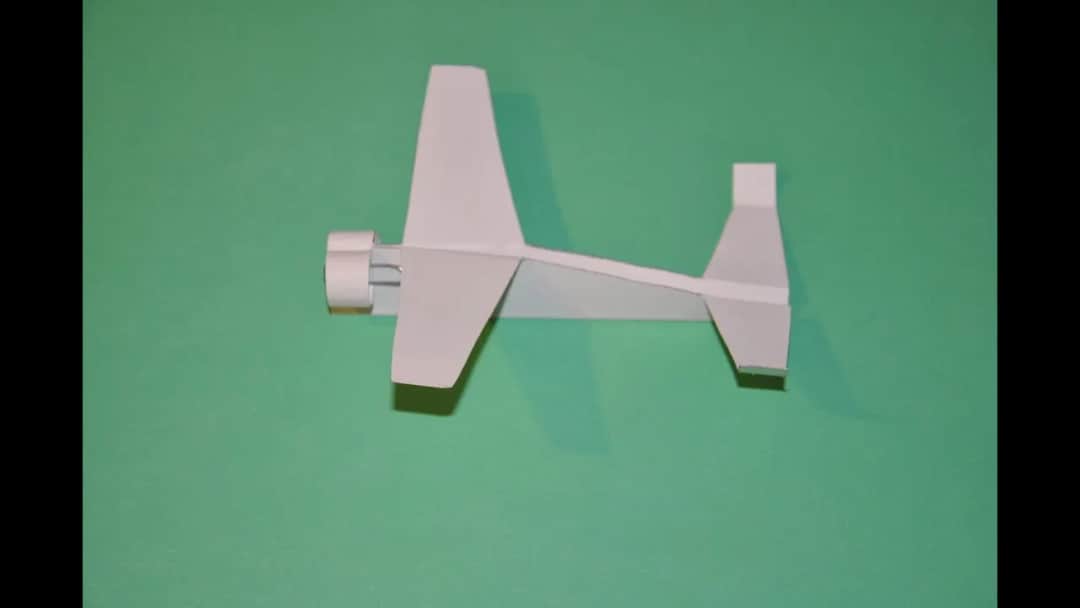 Jak zrobić samolot z kartonu – proste kroki do kreatywnego projektu