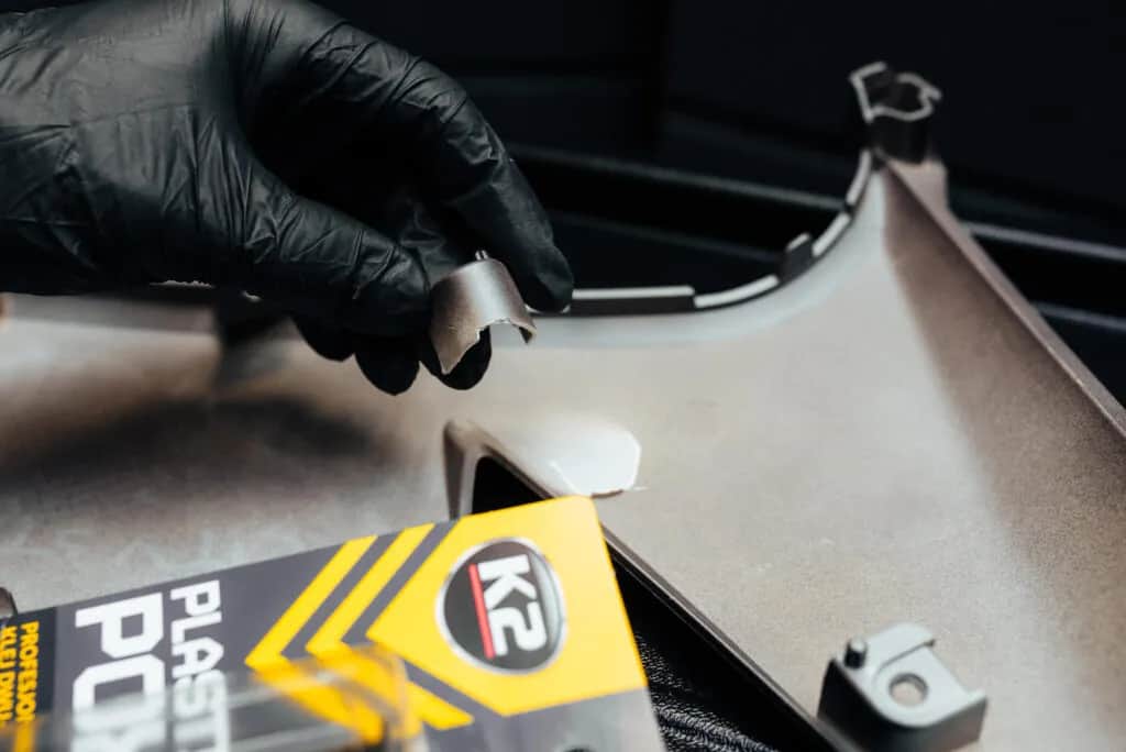 Jak skutecznie skleić polipropylen - najlepsze kleje i techniki