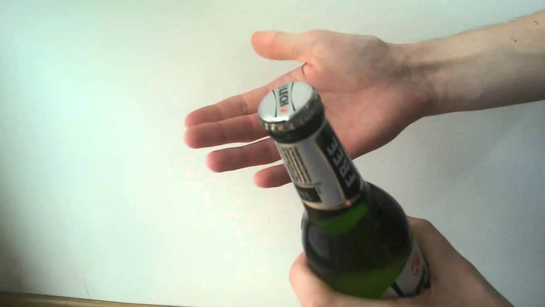 Jak otworzyć butelkę z zabezpieczeniem - proste sposoby na łatwe otwarcie