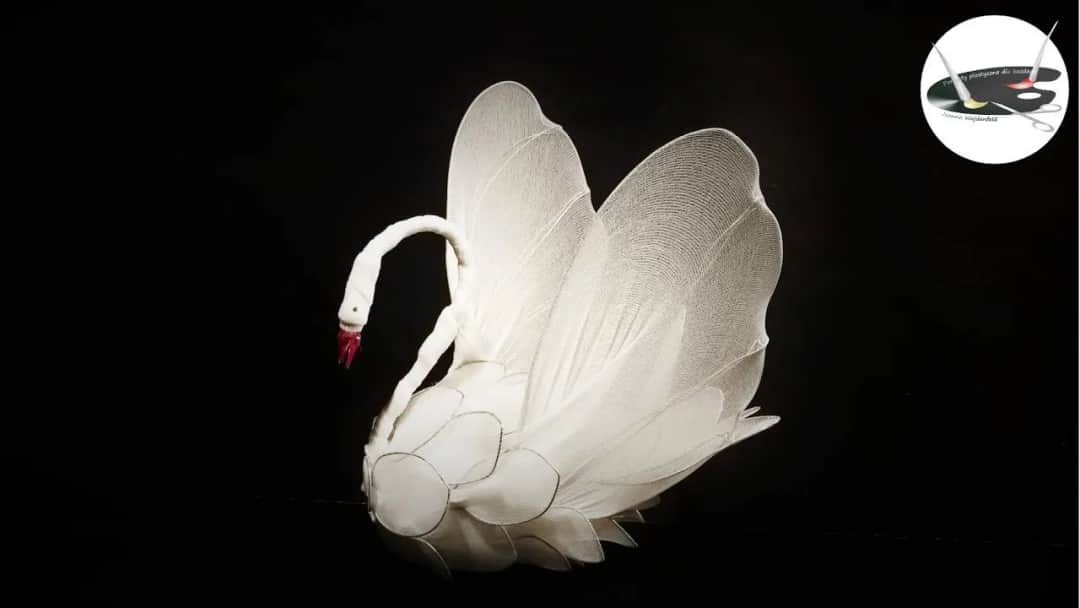 Jak zrobić łabędzia z butelki plastikowej - łatwe kroki do pięknej dekoracji