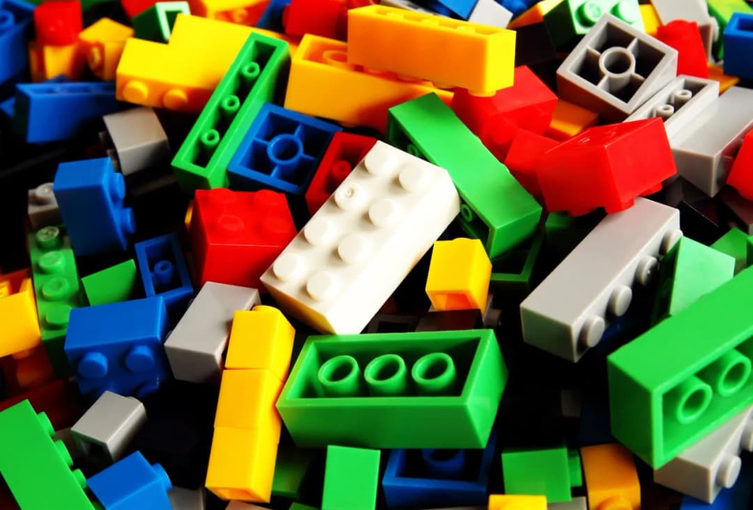 Jak powstały klocki LEGO - historia, która zaskoczy każdego fana