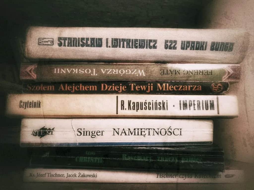 Jak naprawić okładkę książki i uratować swoje ulubione tytuły