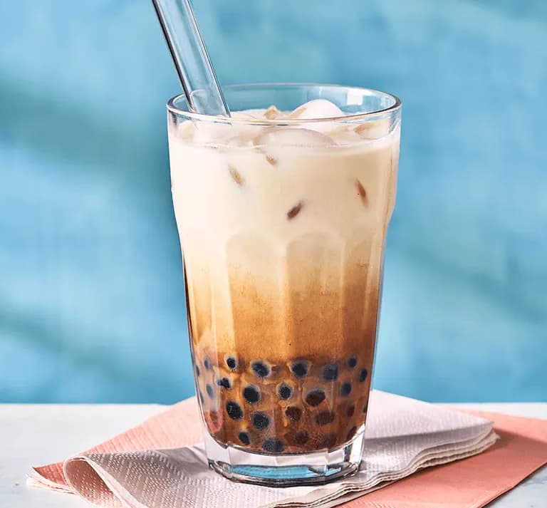 Jak zrobić bubble tea w domu: proste przepisy i smaki do wyboru